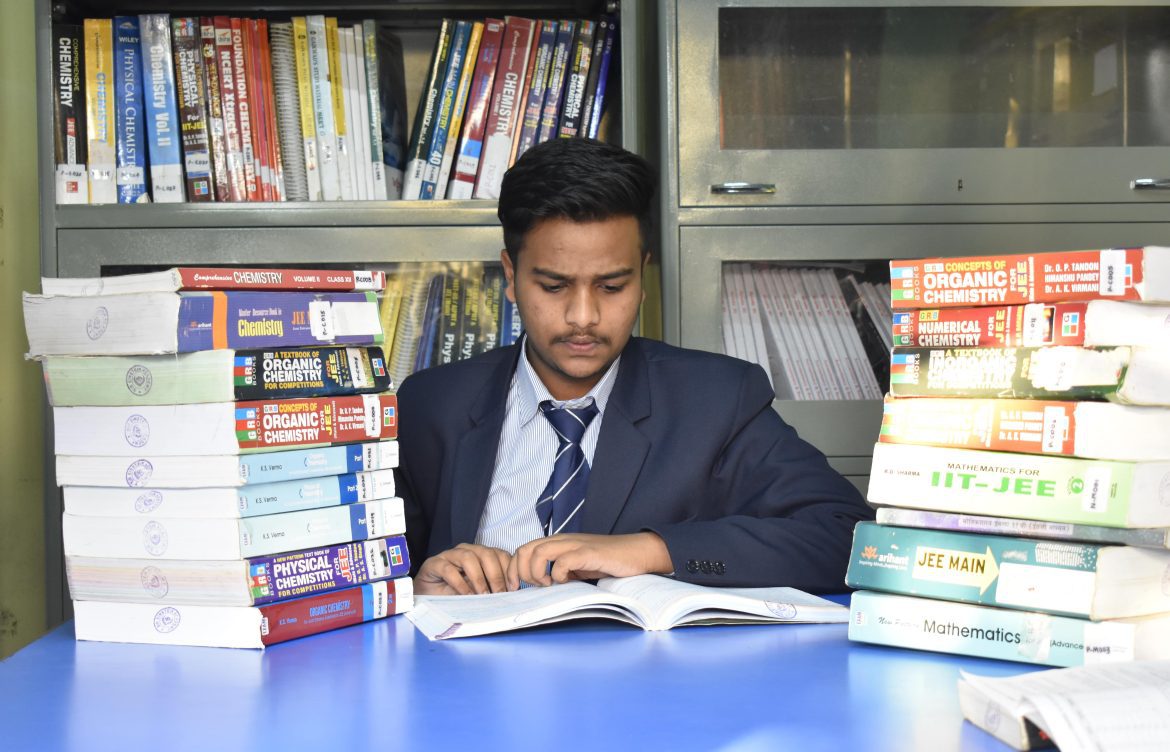 Decoding Marks vs Percentile in JEE: How Your Score Translates to Rank